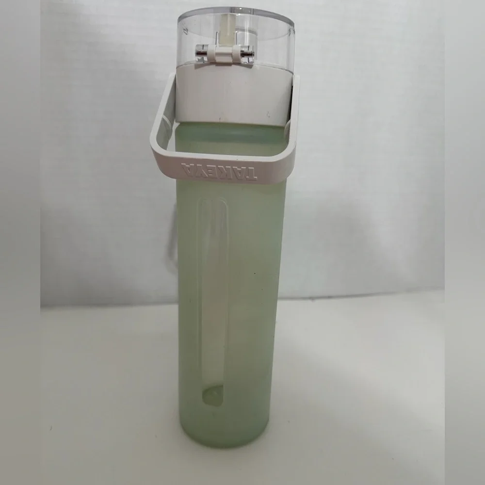 Takeya Green Insulated Water Bottle Flip Lock Clear Lid Wellness Hydration